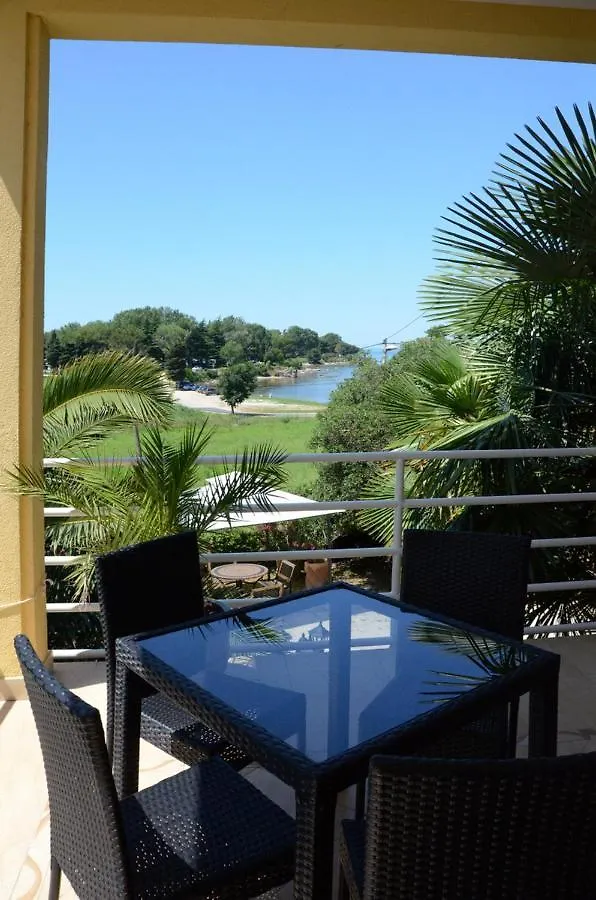 Apartment Villa Anna Savudrija