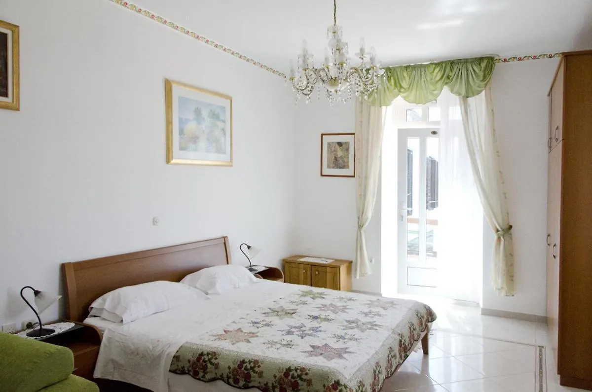Apartment Villa Anna Savudrija