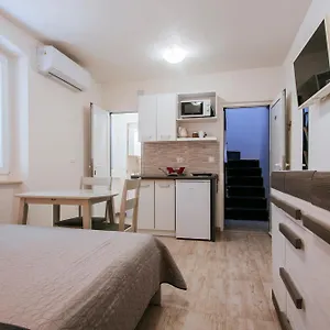 ema-house.hotelinzadar.com/