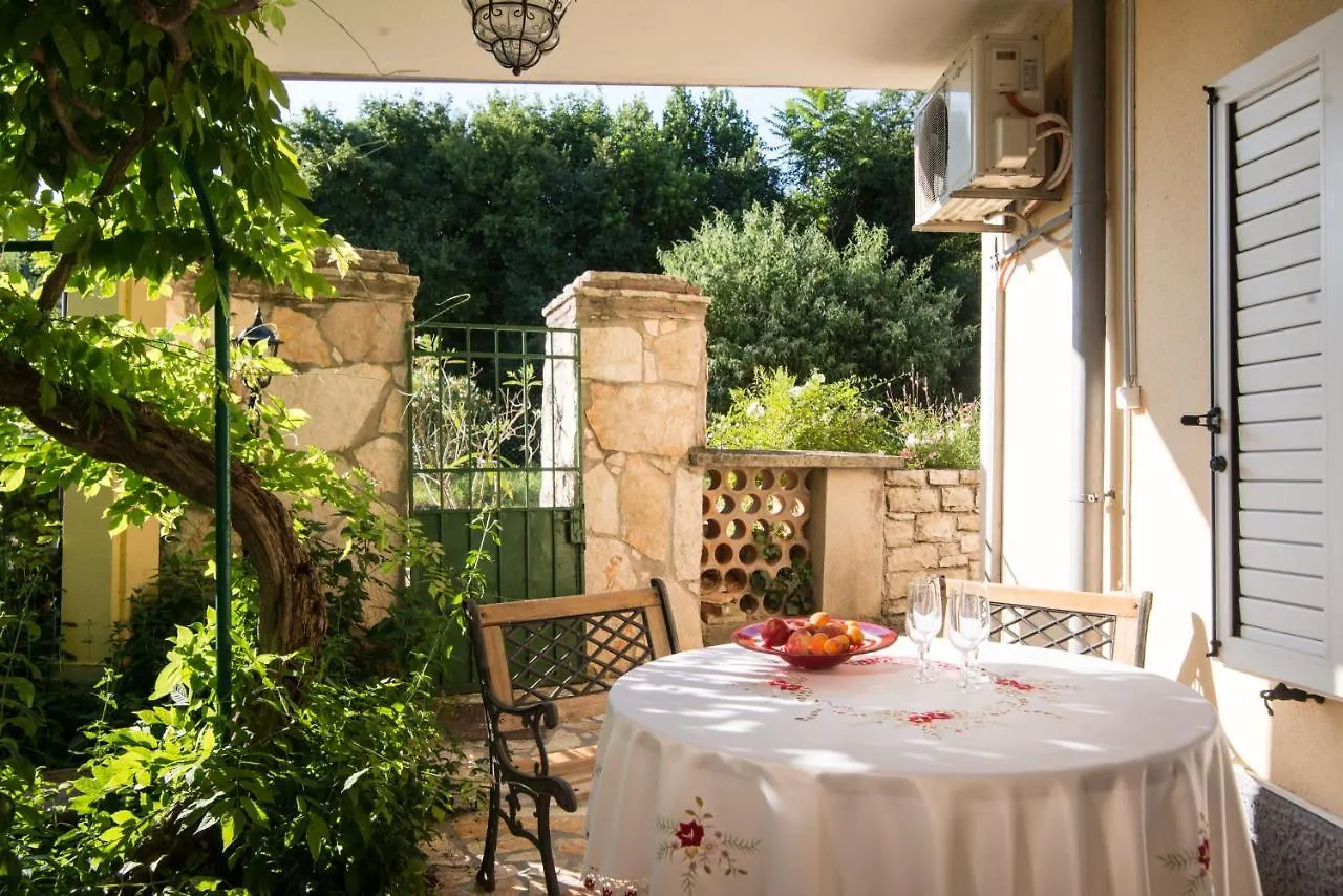 Apartment Villa Anna Savudrija